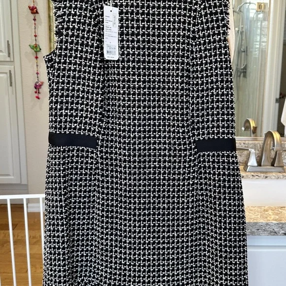 Akris Punto Dresses | Akris Punto Black And White Midi Dress | Color: Black/White | Size: 12 | Debsdeals744's Closet